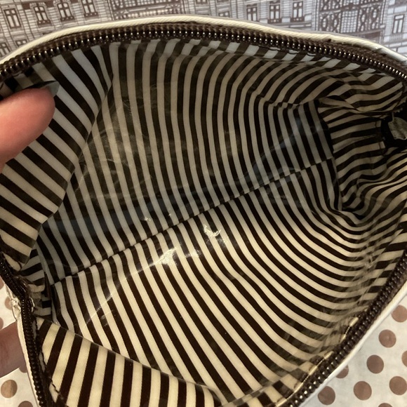 Henri Bendel Bendel Girls Zippered Bag - Picture 10 of 12